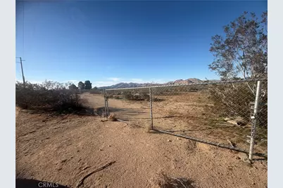 31020 Pawnee Street, Lucerne Valley, CA 92356 - Photo 1