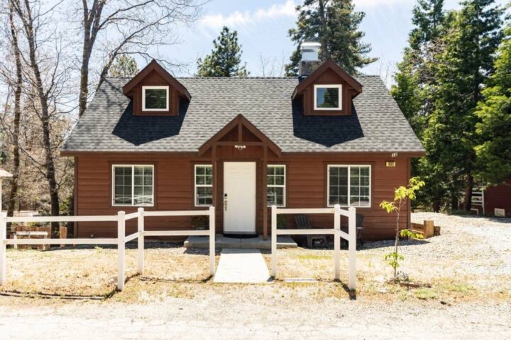 332 Lookout Dr, Twin Peaks, CA 92391 MLS DW22208304 Coldwell Banker