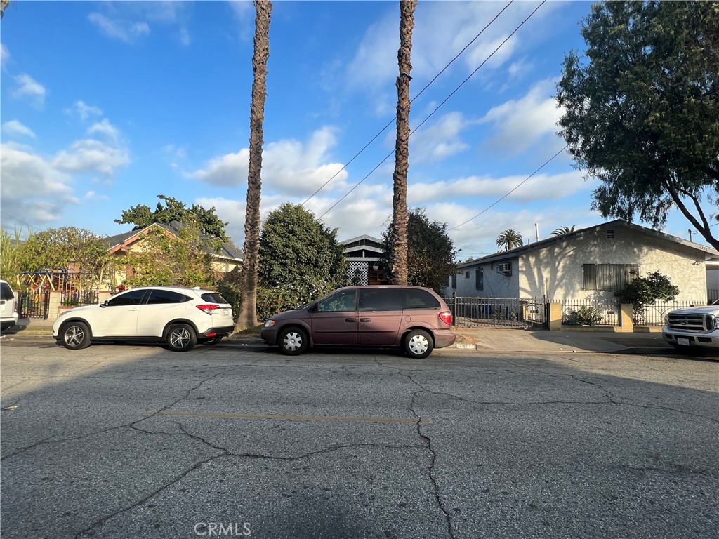 6420 Cottage St, Huntington Park, CA 90255 MLS DW22249361 Coldwell