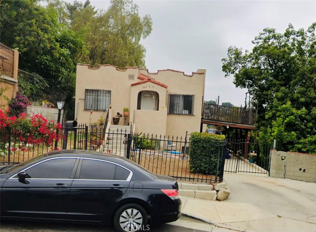 3257 Betty Dr, El Sereno, CA 90032 MLS DW23175396 Coldwell Banker