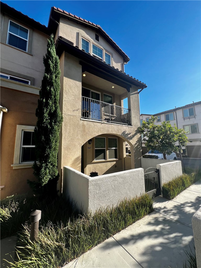 7687 Sunflower Dr, Pico Rivera, CA 90660 MLS DW23218095 Coldwell Banker