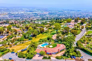 1 Hackamore Rd, Rolling Hills, CA 90274 - Photo 57