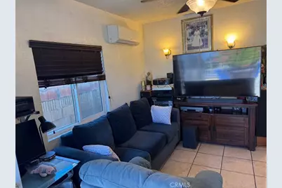 8318 Howe, Paramount, CA 90723 - Photo 1