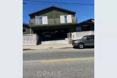 586 W 1st Street, San Pedro, CA 90731 - Photo 1