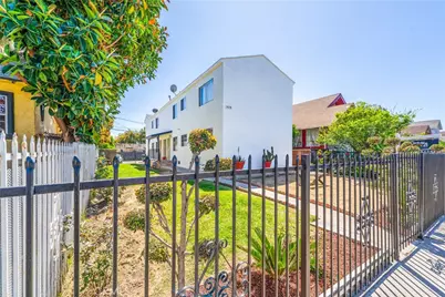 346 W 41st Street, Los Angeles, CA 90037 - Photo 1