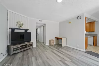 1657 E Kingsley Avenue #B, Pomona, CA 91767 - Photo 1