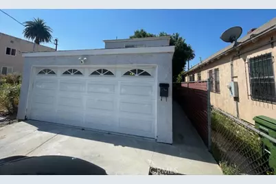 1466 W 35th Street, Los Angeles, CA 90018 - Photo 1
