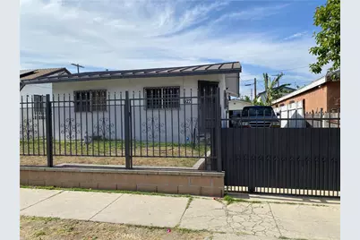 427 W 92nd Street, Los Angeles, CA 90003 - Photo 1