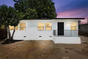 713 E 104th St, Los Angeles, CA 90002 - Photo 1