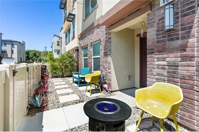 603 Daniel Freeman Circle, Inglewood, CA 90301 - Photo 1