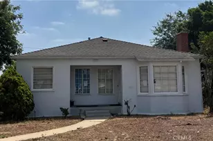 9402 S Van Ness Ave, Los Angeles, CA 90047 - Photo 1