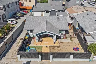 809 N Tamarind Ave, Compton, CA 90220 - Photo 1