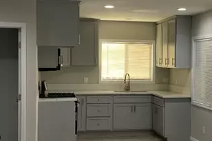 638 E 85th Street #1/2, Los Angeles, CA 90001 - Photo 1