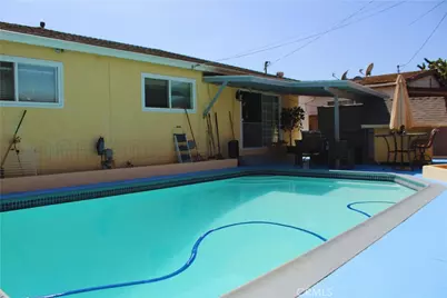 835 835 E Bonds, Carson, CA 90745 - Photo 1