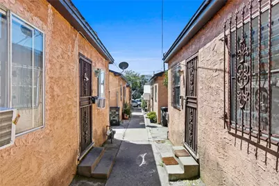 2015 Pennsylvania Avenue #1/2, Los Angeles, CA 90033 - Photo 1