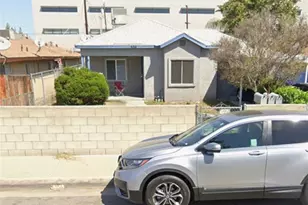 634 33rd, Bakersfield, CA 93301 - Photo 1