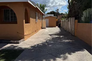 6624 Miramonte, Los Angeles, CA 90001 - Photo 1