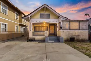 324 W 47th Pl, Los Angeles, CA 90037 - Photo 1