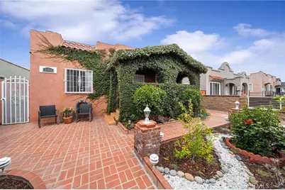 1301 W 56th Street, Los Angeles, CA 90037 - Photo 1