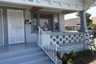 402 E 43rd Pl, Los Angeles, CA 90011 - Photo 1