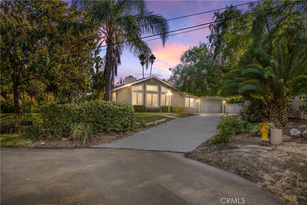 31453 Knoll Dr, Redlands, CA 92373 MLS EV22227382 Coldwell Banker