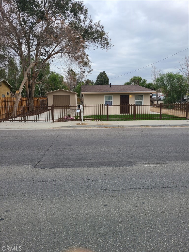 4976 Etiwanda Ave, Jurupa Valley, CA 91752 - MLS EV22250153 - Coldwell ...