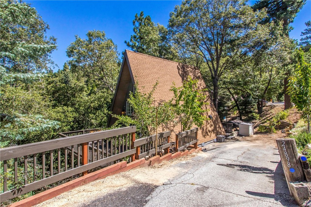 24898 Faulhorn Dr, Crestline, CA 92325 MLS EV23165658 Coldwell Banker