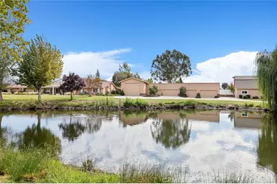 8117 N Fowler Avenue, Clovis, CA 93619 - Photo 1