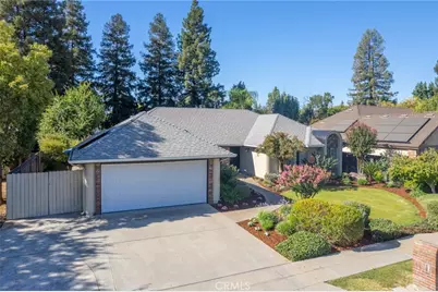 1221 W Menlo Avenue, Fresno, CA 93711 - Photo 1