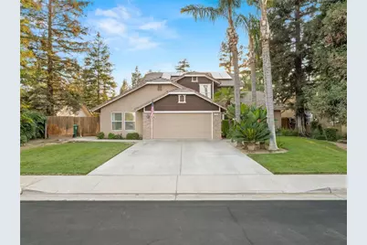 195 N Kings Drive, Reedley, CA 93654 - Photo 1