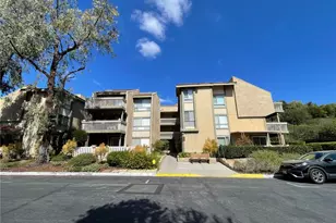 327 Chestnut Hill, Thousand Oaks, CA 91360 - Photo 1