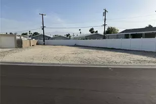 73281 Colonial Dr, Thousand Palms, CA 92276 - Photo 1