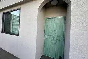 555 Maine Ave, Long Beach, CA 90802 - Photo 1