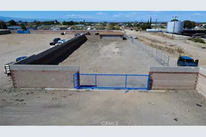 42349 5th Street, Lancaster, CA 93535 - Photo 1