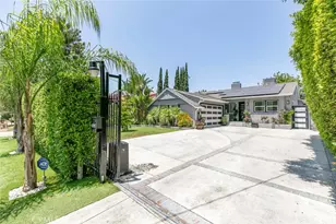 15409 Wyandotte St, Van Nuys, CA 91406 - Photo 1