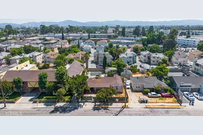 11618 Victory Boulevard, North Hollywood, CA 91606 - Photo 1