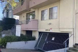 10920 Moorpark St, North Hollywood, CA 91602 - Photo 1