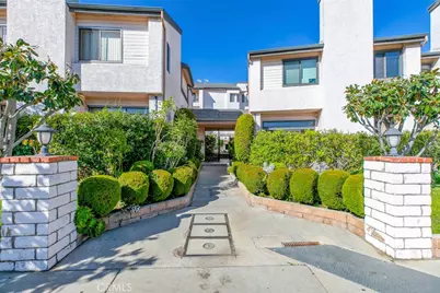11911 Magnolia Boulevard #19, Valley Village, CA 91607 - Photo 1