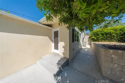 1053 E Angeleno Avenue, Burbank, CA 91501 - Photo 1