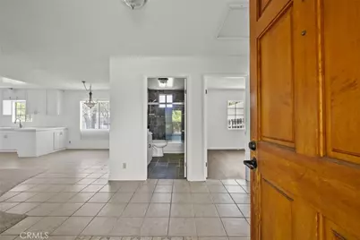 10528 1/2 Hillhaven Avenue, Tujunga, CA 91042 - Photo 1