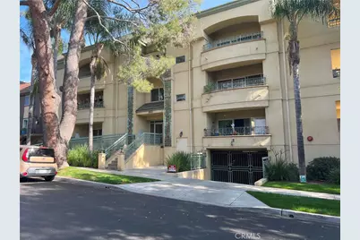 620 E Palm Avenue #101, Burbank, CA 91501 - Photo 1