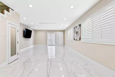 557 E San Jose Avenue #8, Burbank, CA 91501 - Photo 1