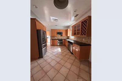 823 N Sycamore Avenue, West Hollywood, CA 90038 - Photo 1