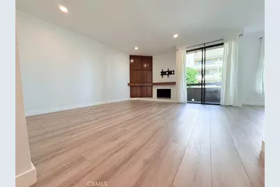 14572 Dickens Street #105, Sherman Oaks, CA 91403 - Photo 1