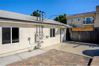 14298 Van Nuys Blvd, Arleta, CA 91331 - Photo 1