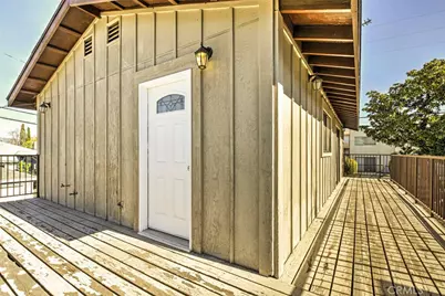 6011 Bellaire Avenue, Los Angeles, CA 91606 - Photo 1