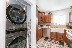 1236 N Columbus Ave, Glendale, CA 91202 - Photo 1