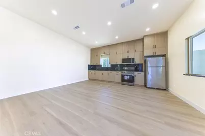 9465 Dorrington Avenue, Arleta, CA 91331 - Photo 1