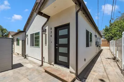634 E Valencia Avenue, Burbank, CA 91501 - Photo 1