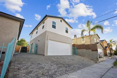 11560 Archwood Street, North Hollywood, CA 91606 - Photo 1